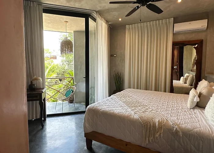 Xkeban Adults-only Weekend Party Hotel 4*